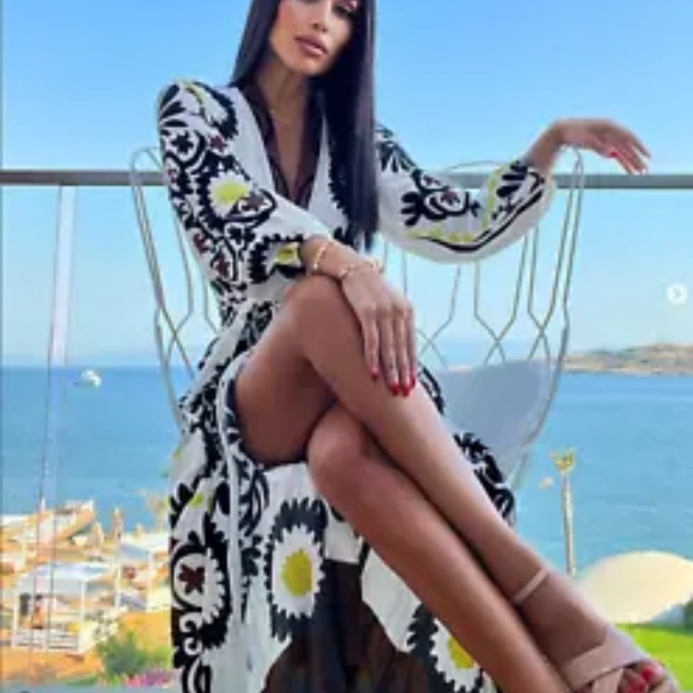 NWT ZARA bloggers printed wrap dress